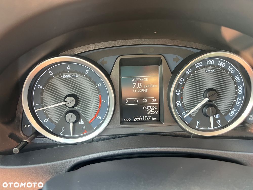 Toyota Auris - 32