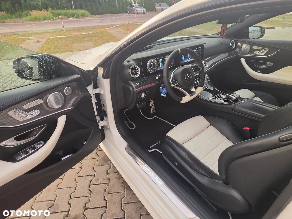 Mercedes-Benz Klasa E - 17