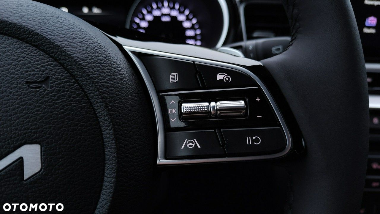 Kia Ceed - 16