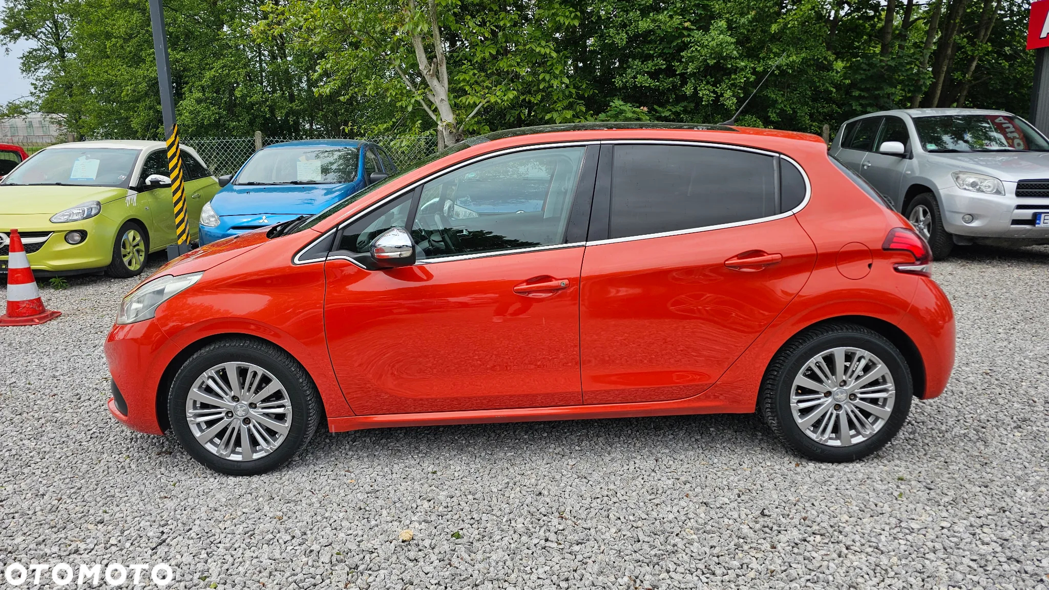 Peugeot 208 1.2 PureTech Allure S&S EAT6 - 3