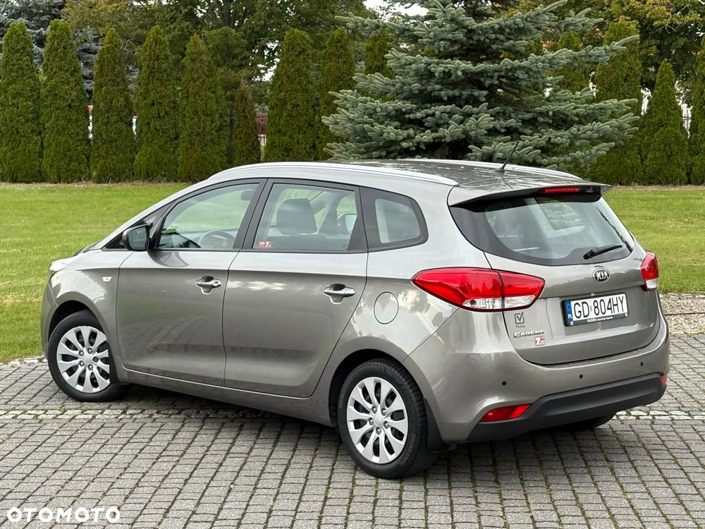 Kia Carens 1.6 GDI L - 8
