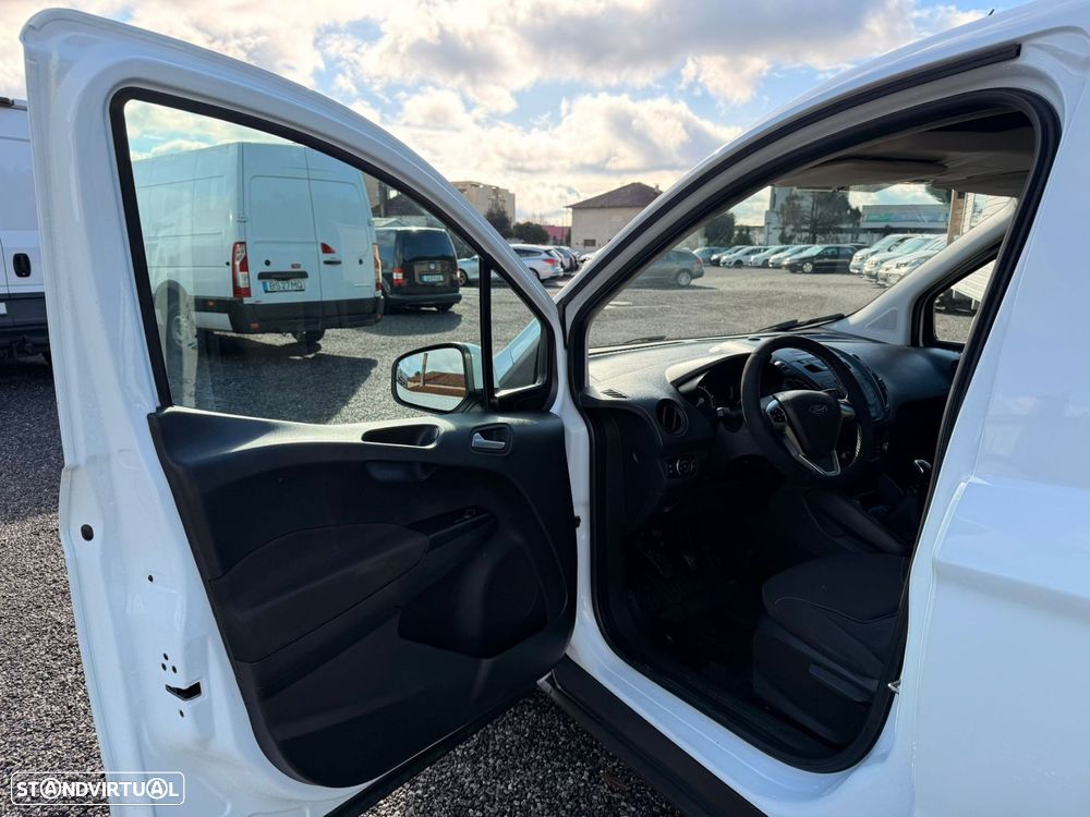 Ford Transit Courier 1.5 TDCi Sport - 27