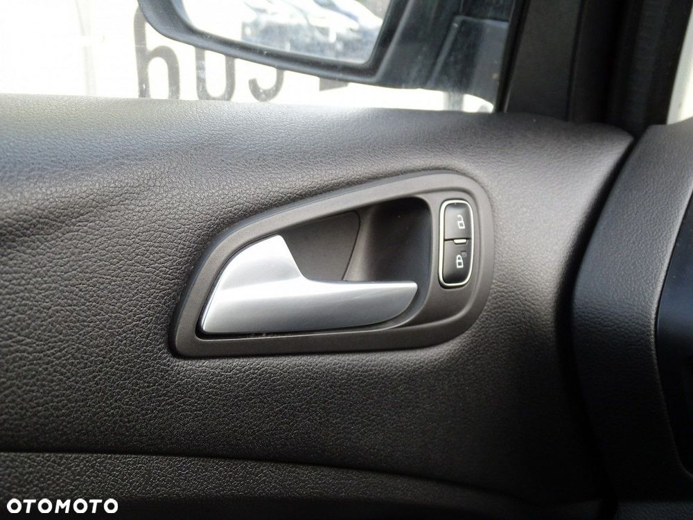 Ford Grand C-MAX - 22