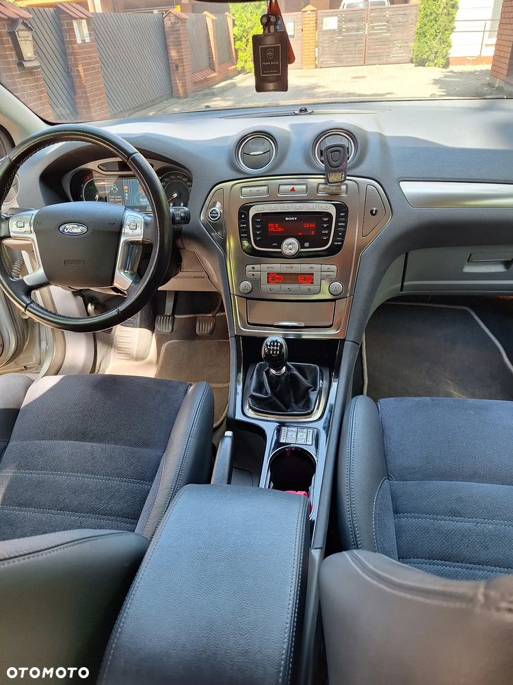 Ford Mondeo 2.0 TDCi Titanium X - 19
