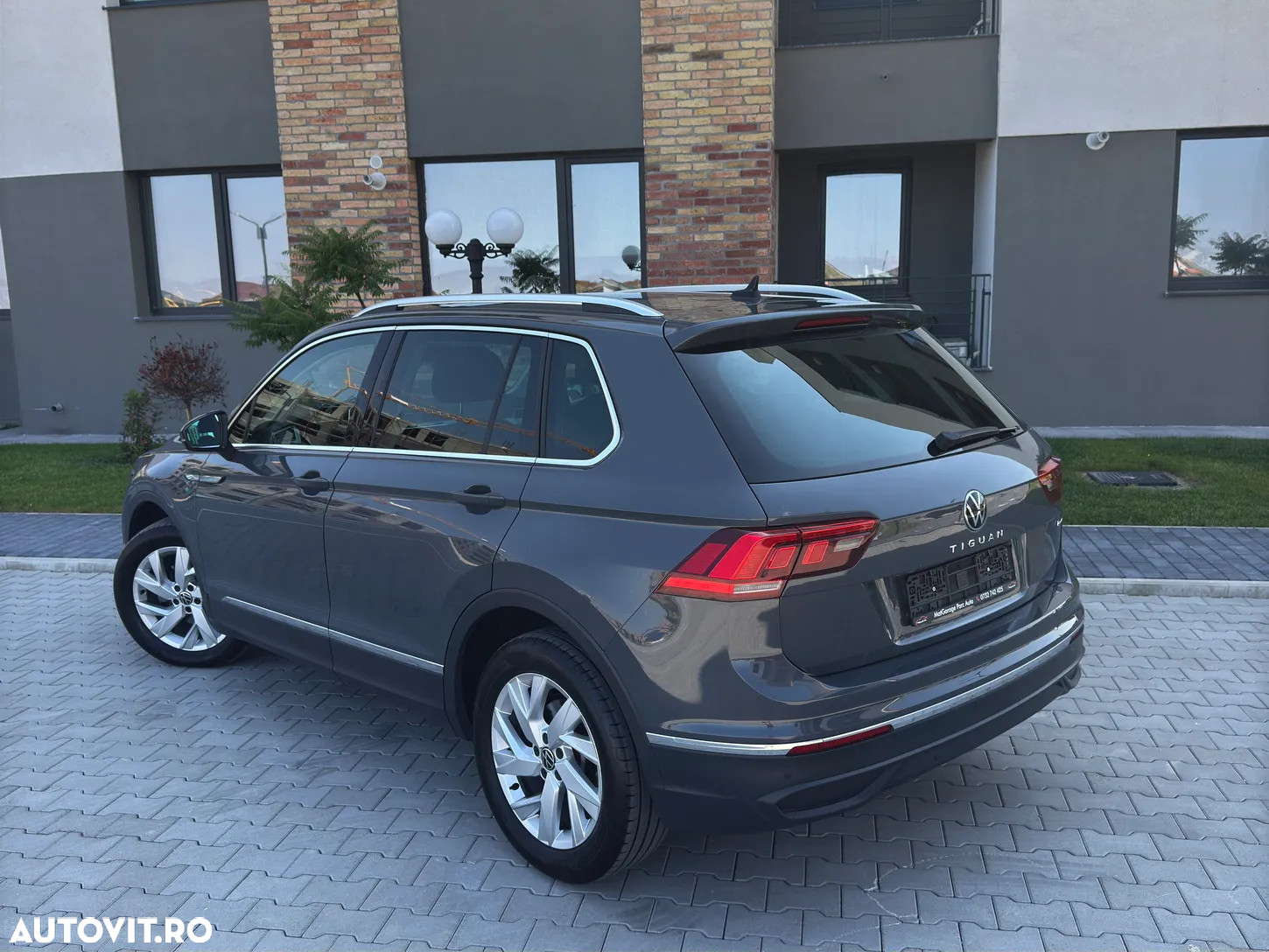 Volkswagen Tiguan - 20