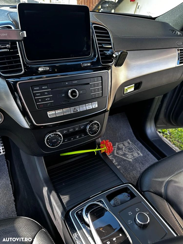 Mercedes-Benz GLE 350 d 4MATIC - 11