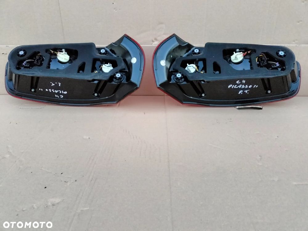 CITROEN C4 II PICASSO LAMPA PRAWA LEWA TYŁ - 7