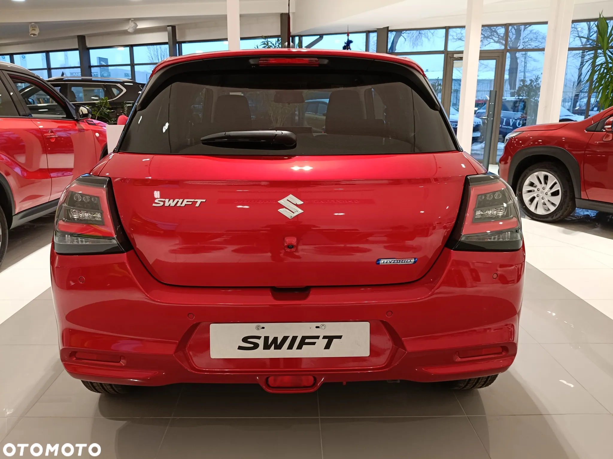 Suzuki Swift 1.2 Dualjet SHVS Premium Plus CVT - 5