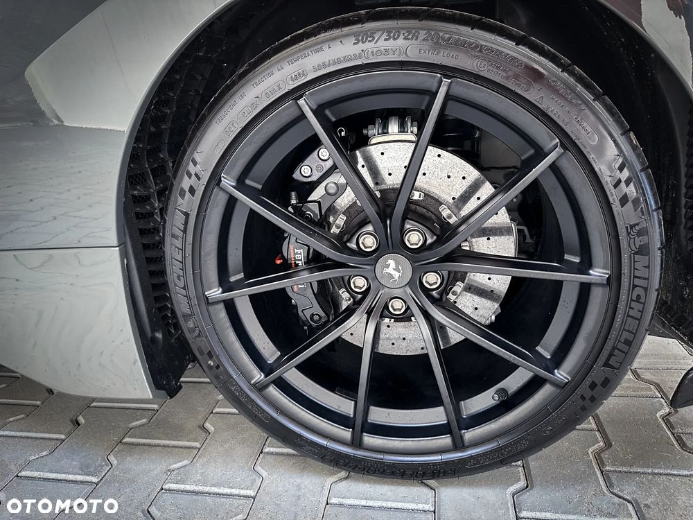 Ferrari 488 Pista - 25