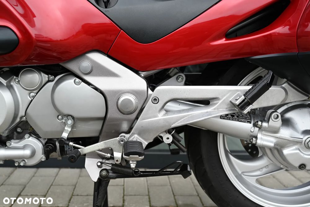 Honda Deauville - 35