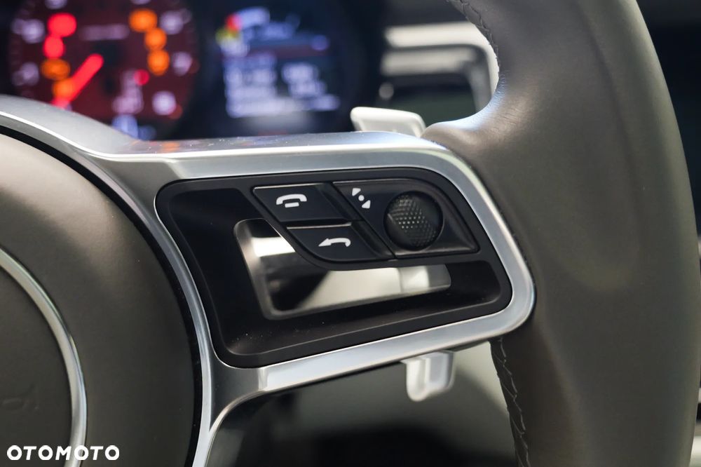 Porsche Macan S - 26