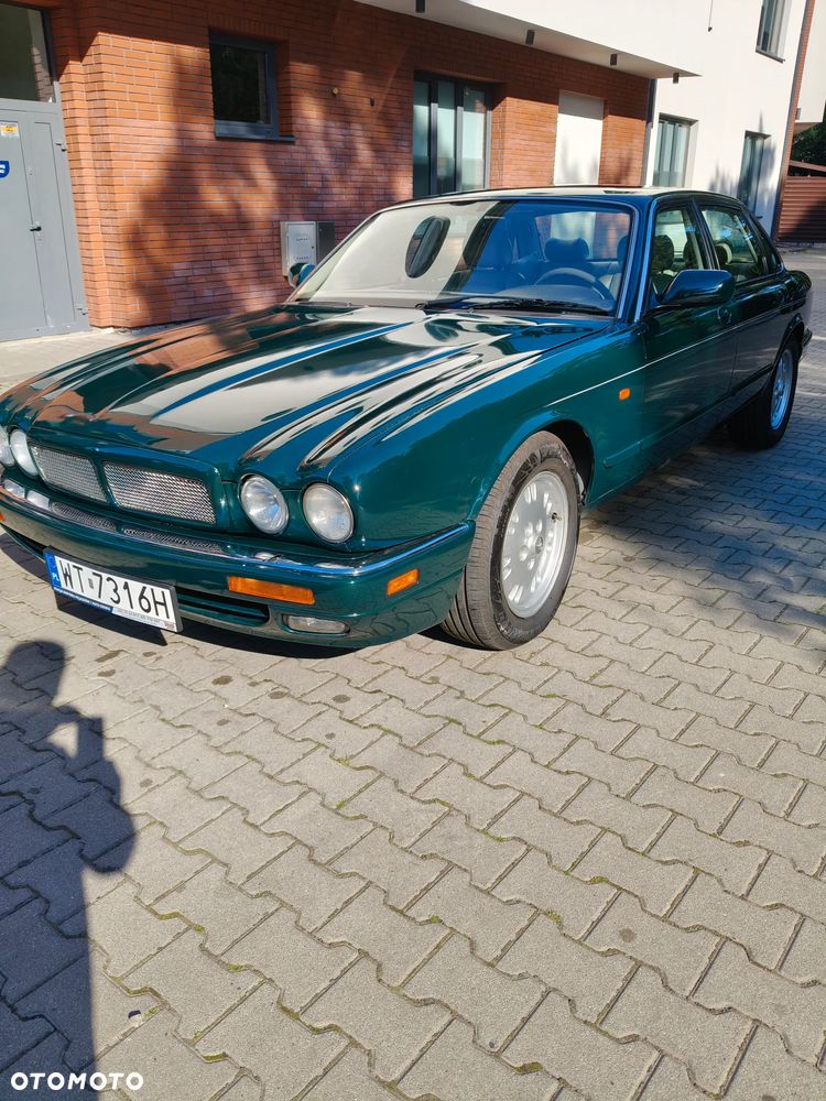 Jaguar XJ - 1