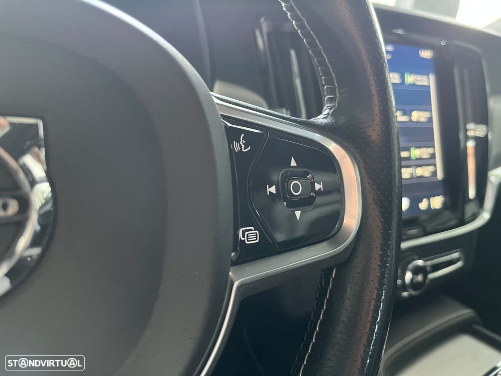 Volvo V90 D4 Geartronic R Design - 25