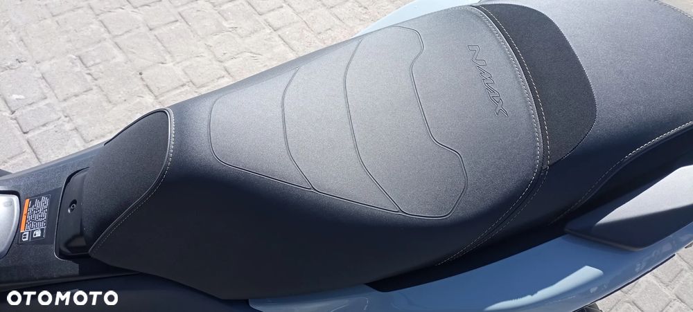 Yamaha NMAX - 4