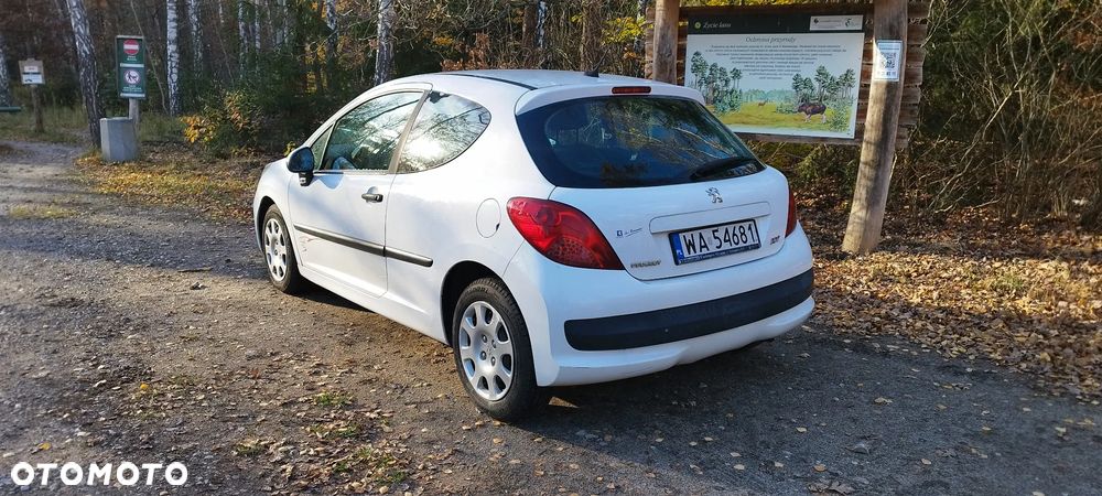 Peugeot 207 1.4 HDi Trendy - 3