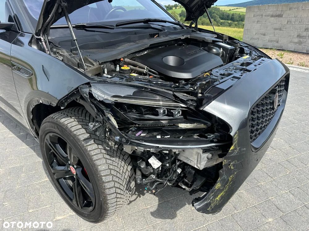 Jaguar E-Pace 1.5 P300e PHEV AWD R-Dynamic Black - 9