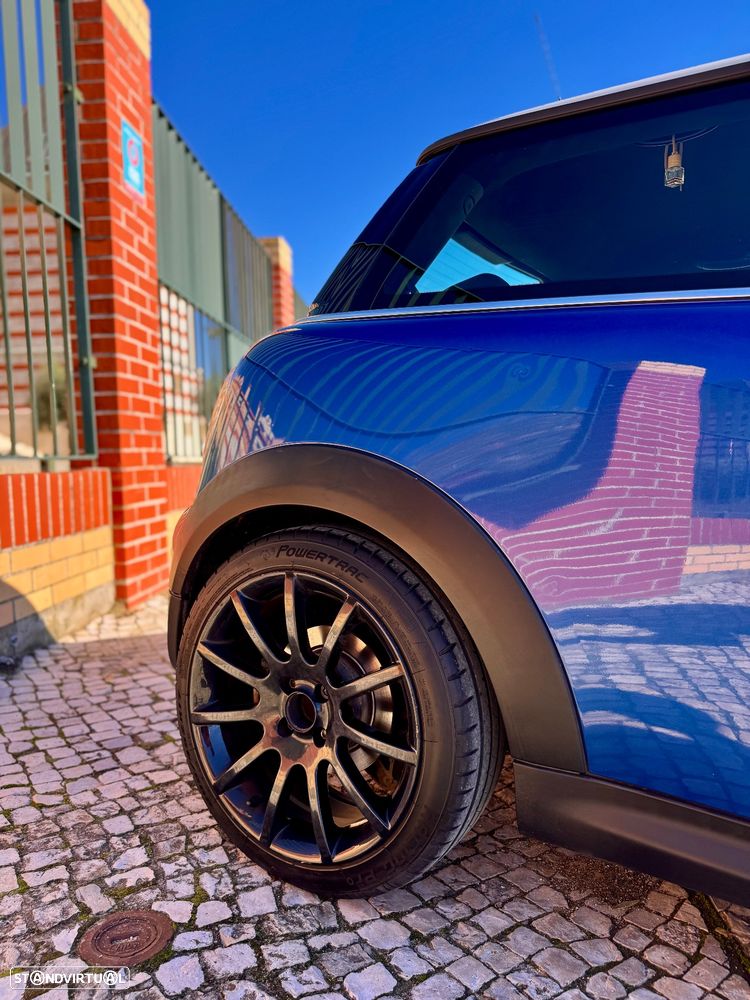MINI 3 Portas Cooper D - 6