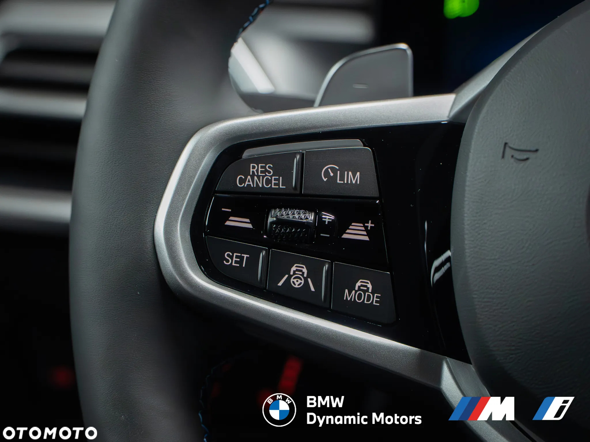 BMW Seria 3 M340i xDrive - 25