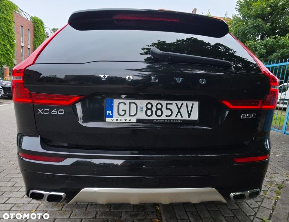 Volvo XC 60 B5 B AWD R-Design - 5