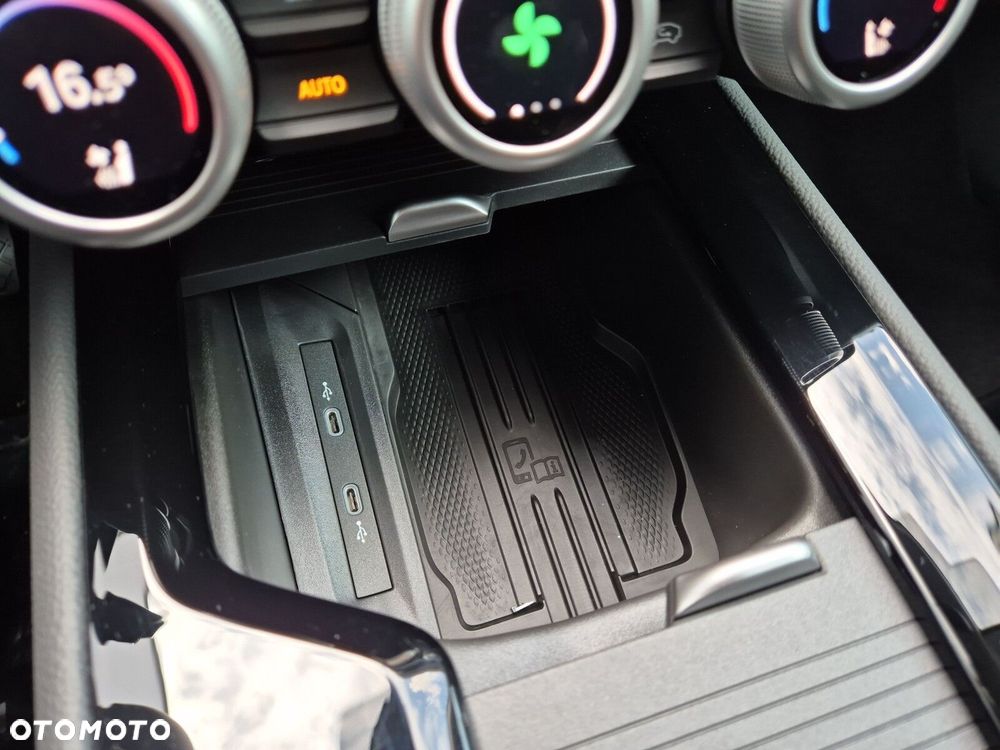 Skoda Superb 2.0 TSI L&K DSG - 39