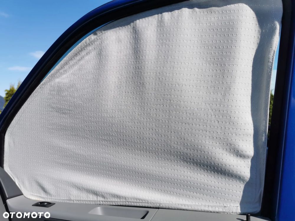 Volkswagen California - 24