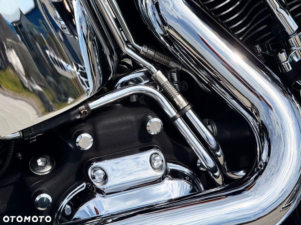 Harley-Davidson Softail Heritage Classic - 24