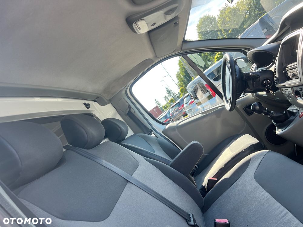 Renault Trafic - 30
