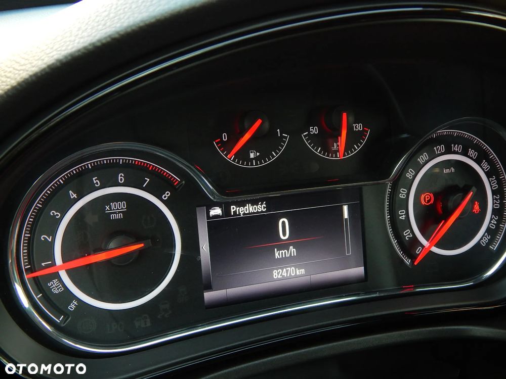 Opel Insignia 1.4 T Cosmo S&S - 23