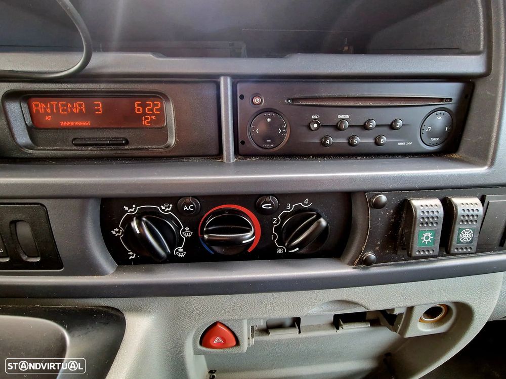 Renault MASTER - TRANSPORTE CAVALOS - 21