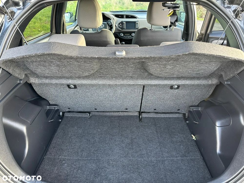 Toyota Yaris 1.5 Selection - 11