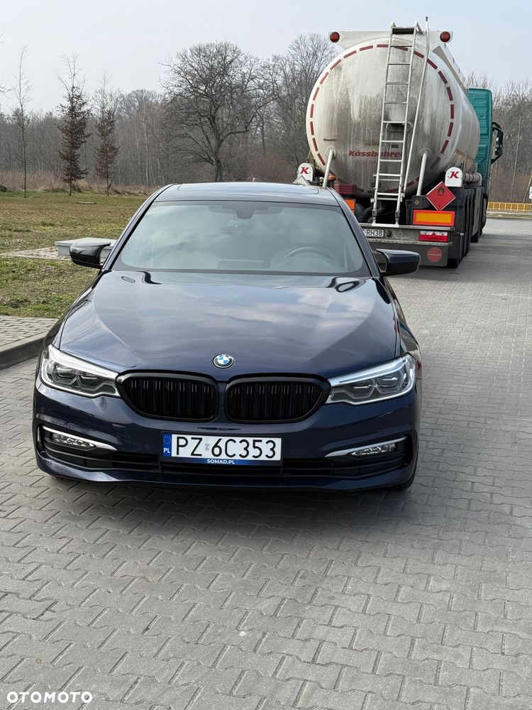 BMW Seria 5 540i xDrive Luxury Line sport - 5