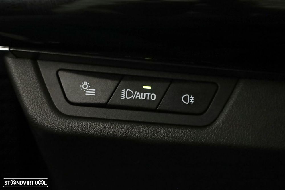 BMW X1 xDrive25e - 20
