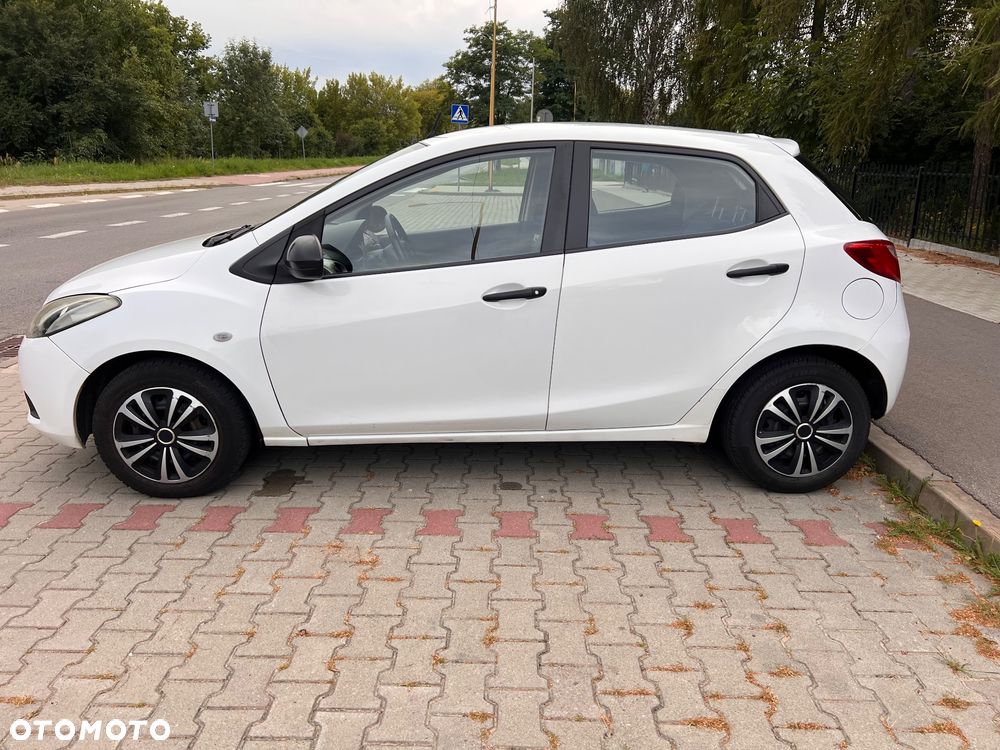 Mazda 2 - 12