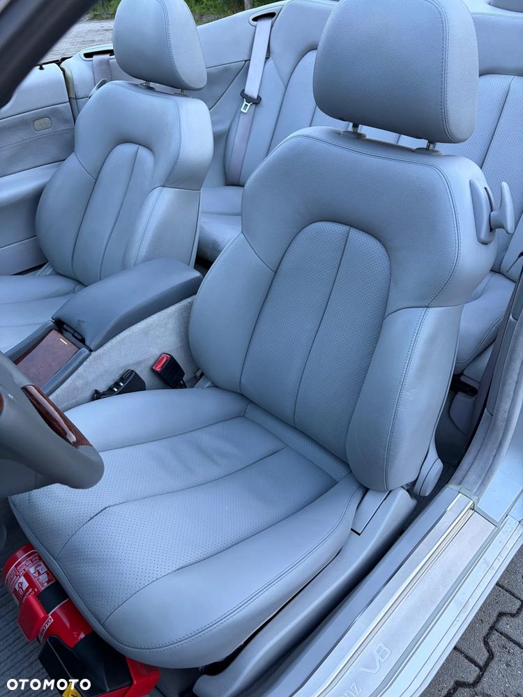 Mercedes-Benz CLK - 6