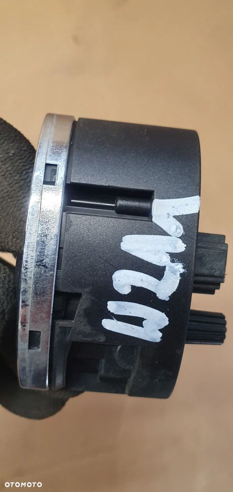 Przełącznik włącznik otwierania klapy Mercedes W211 A2118211758 - 5