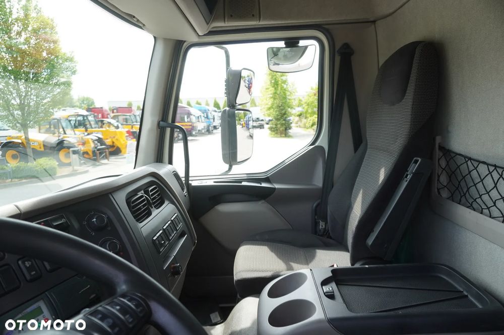 DAF LF 220 / Chłodnia 16 EPAL Multitemp / Carrier supra 1150 MT / winda Palfinger 1500 kg_230243 - 16