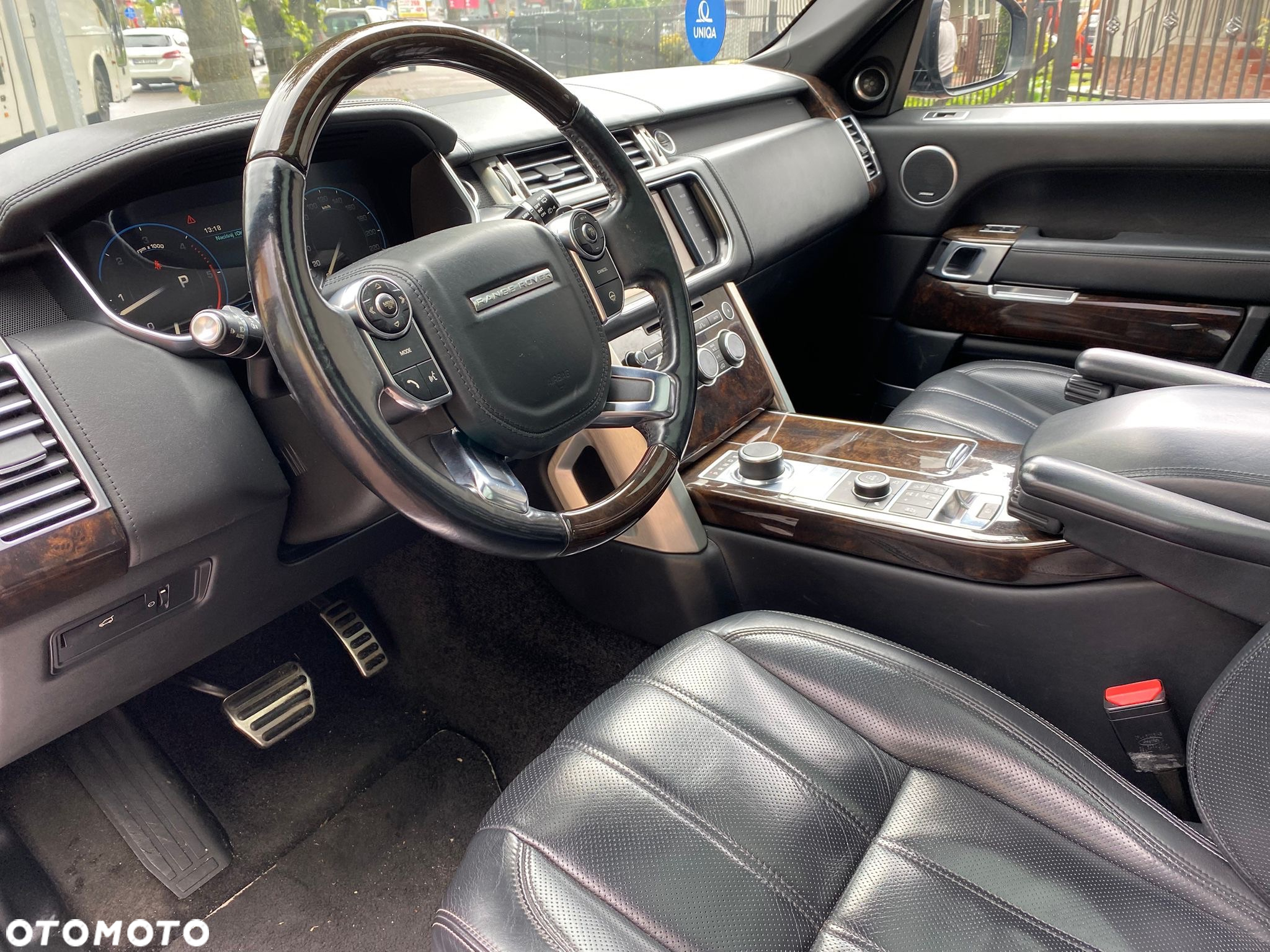 Land Rover Range Rover 3.0 TDV6 Autobiography - 12
