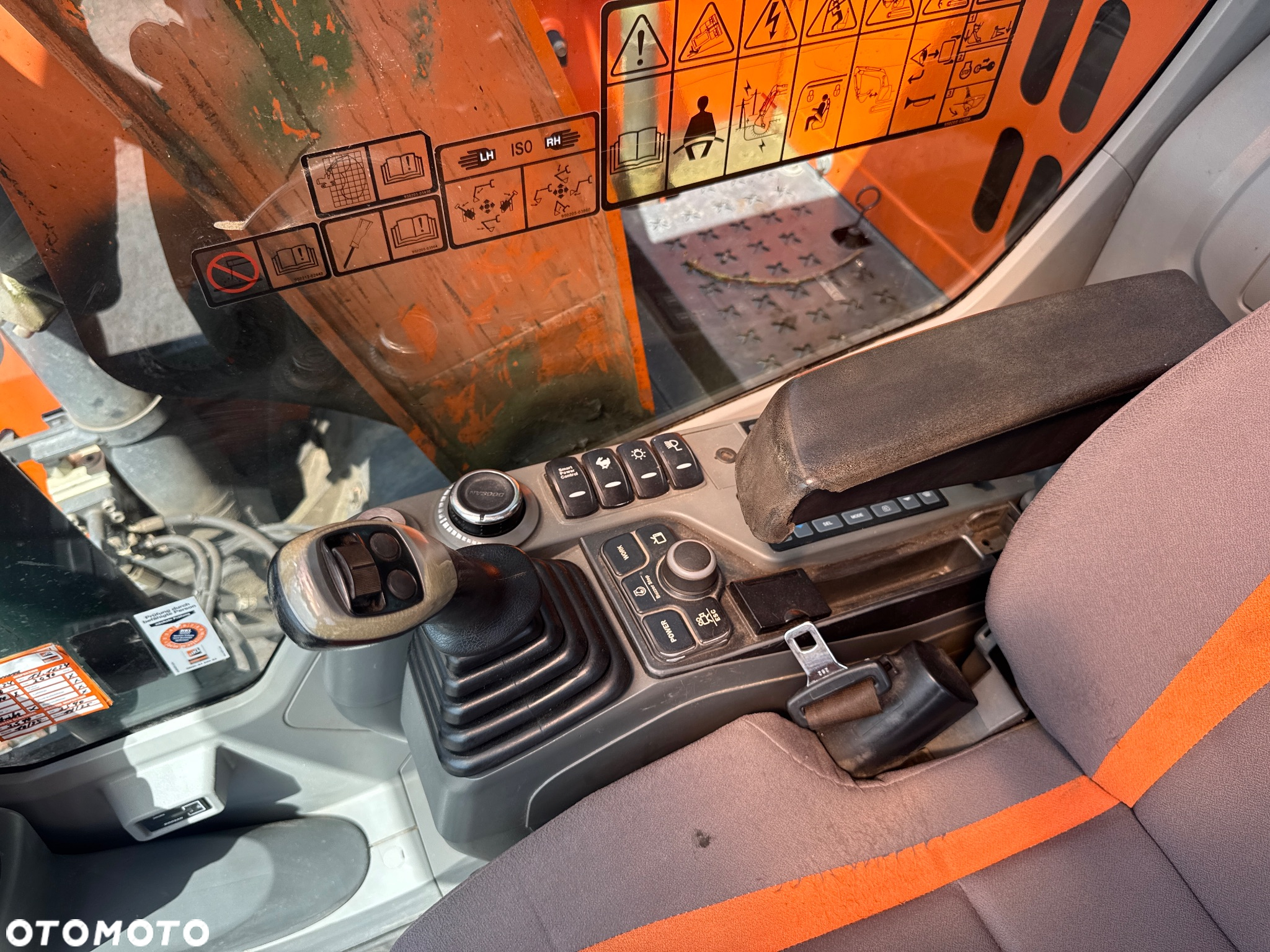 Doosan Koparka Gąsienicowa DX140 LCR-5 - 23