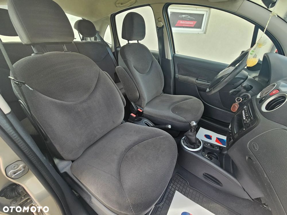 Citroën C3 1.6 HDi Impress Luxe - 11