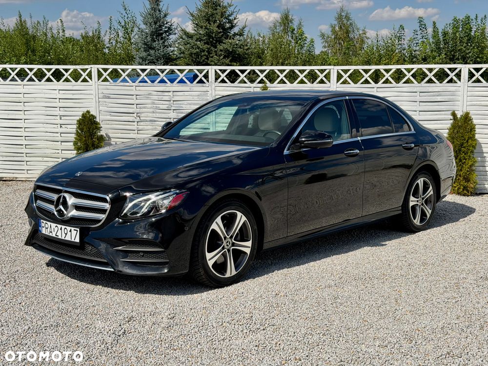 Mercedes-Benz Klasa E 300 9G-TRONIC AMG Line - 1