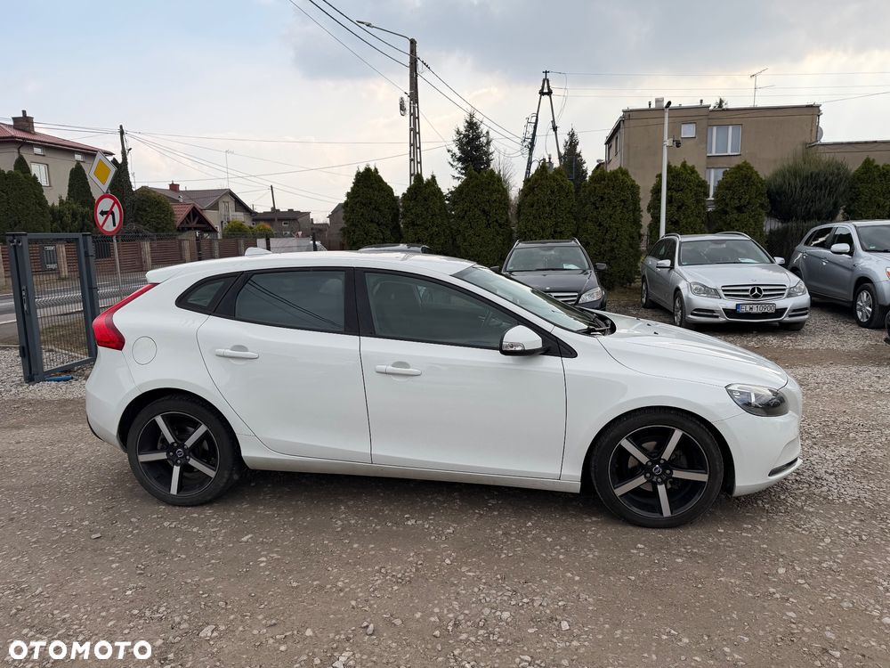 Volvo V40 D2 - 7
