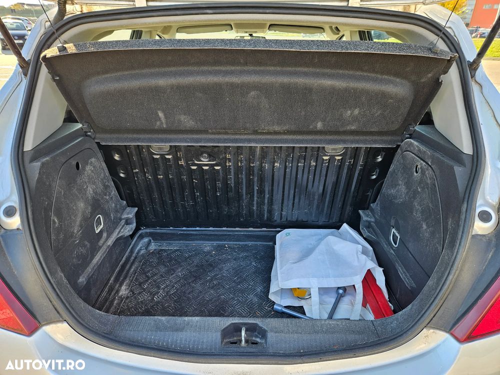 Opel Corsa 1.2 Essentia - 5