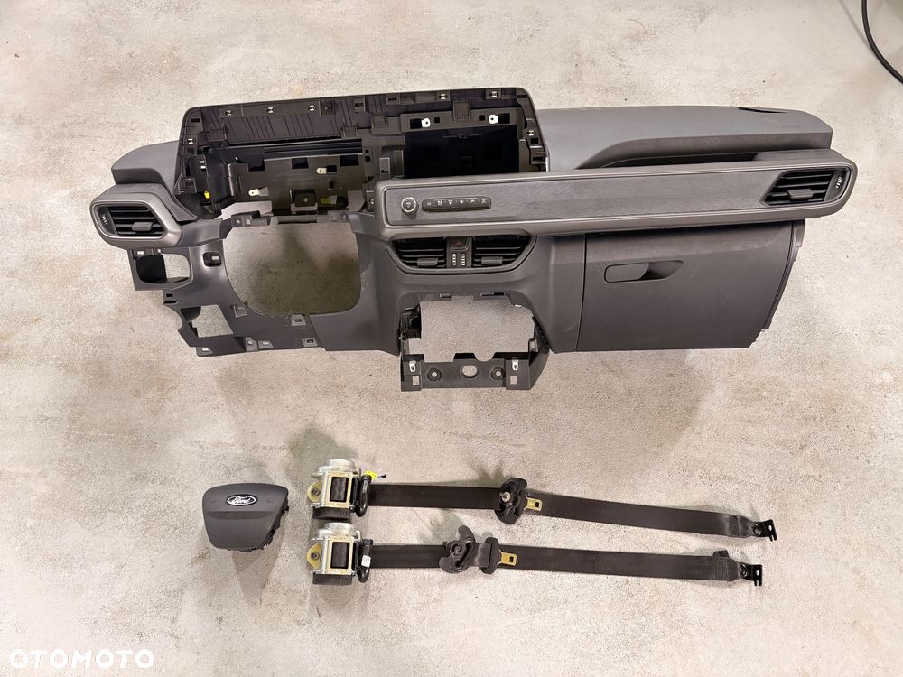 Deska , konsola Ford Courier 2025 Komplet Airbag Pasy - 1