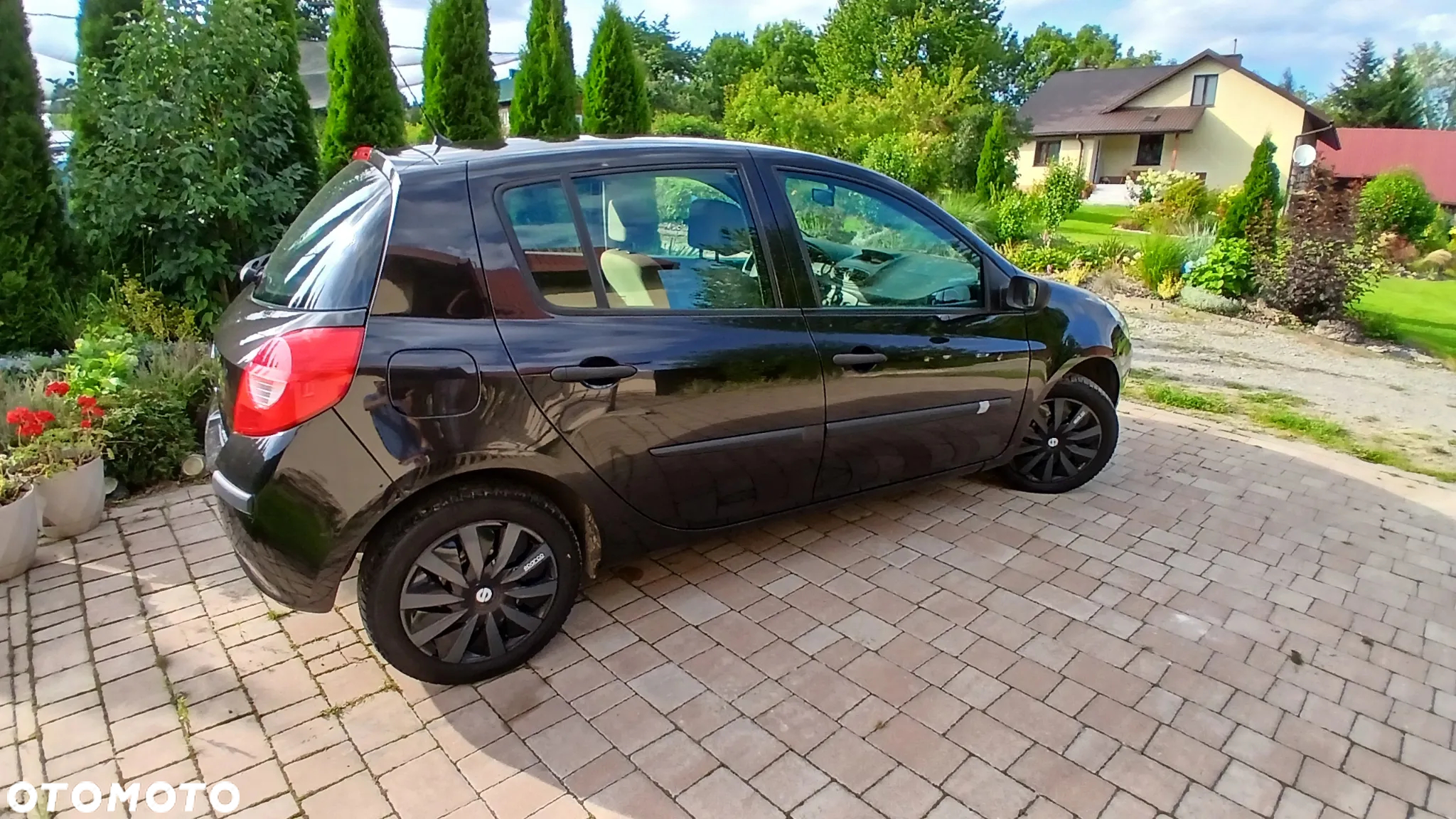 Renault Clio - 6