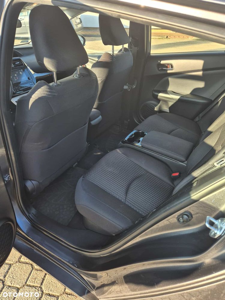 Toyota Prius Hybrid - 8