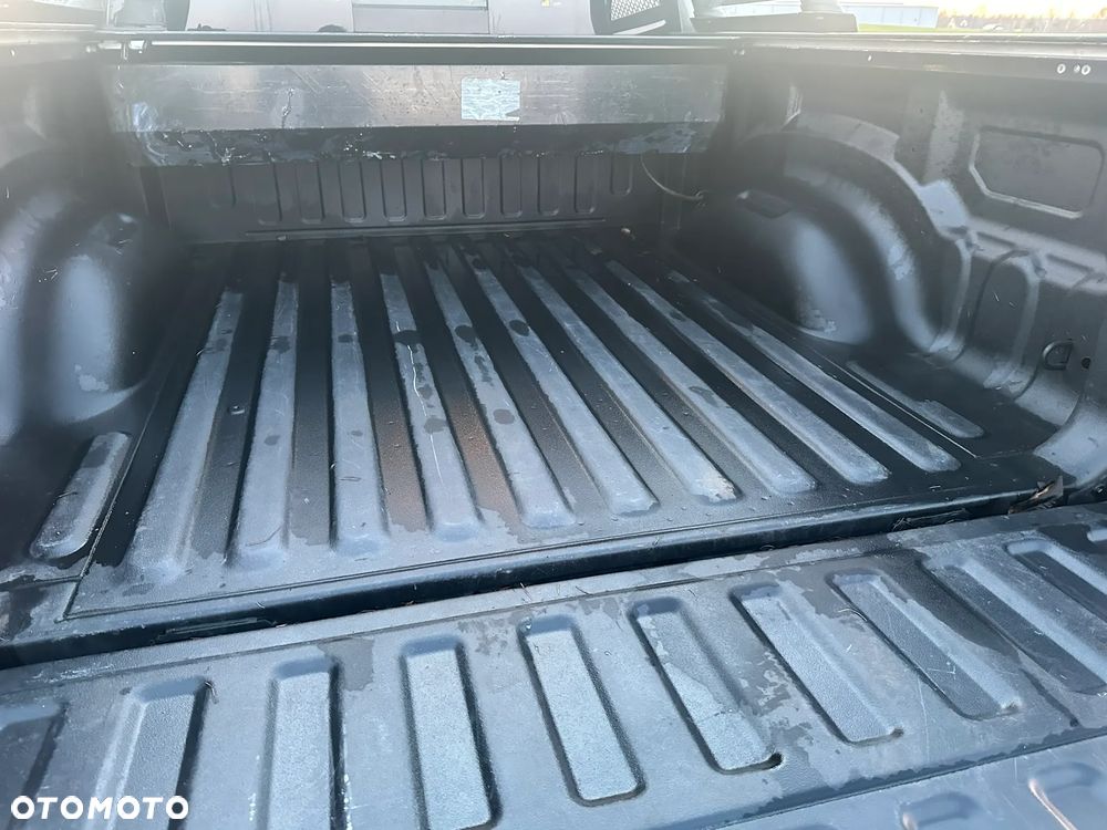 RAM 1500 5.7 Crew Cab Shortbed Laramie Sport - 22