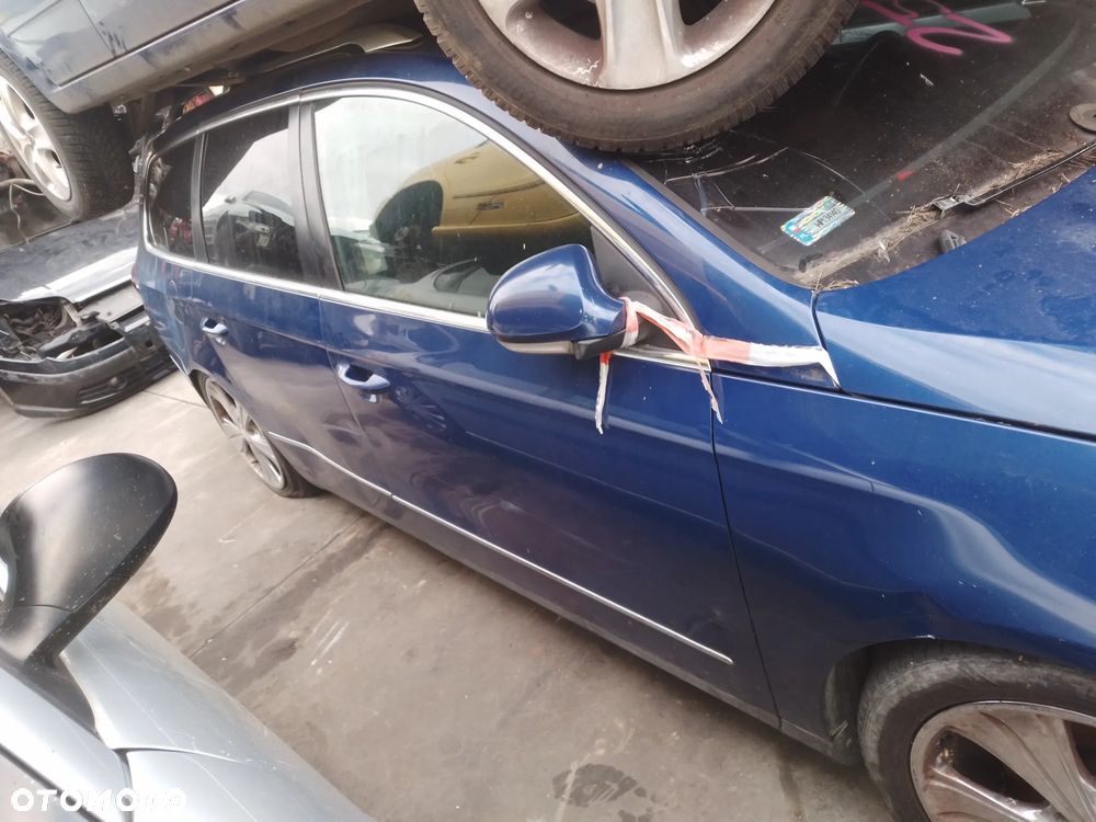 VW PASSAT B6 KOMBI 2.0 TDI BMP 05-09r - KLAPA BAGAŻNIKA  LC5E - 10