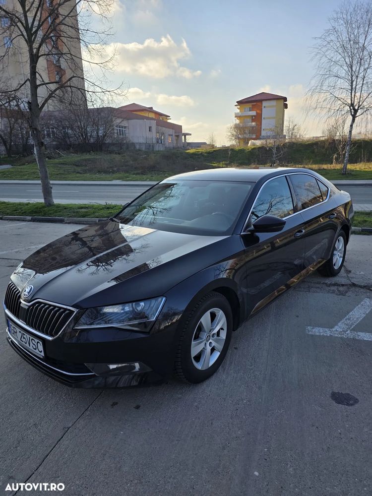 Skoda Superb 2.0 TDI DSG Active - 1