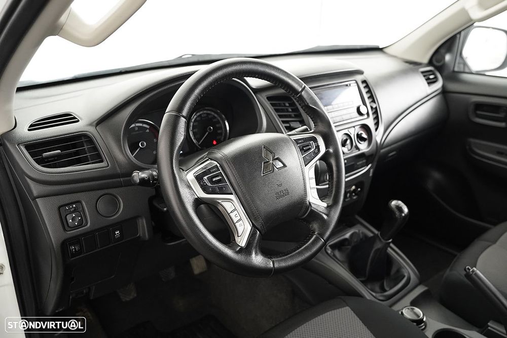Mitsubishi L200 2.3 DI-D Strakar Space Cab Intense 4WD - 7