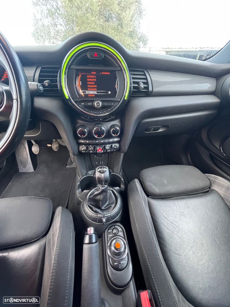 MINI Cabrio Cooper D - 14